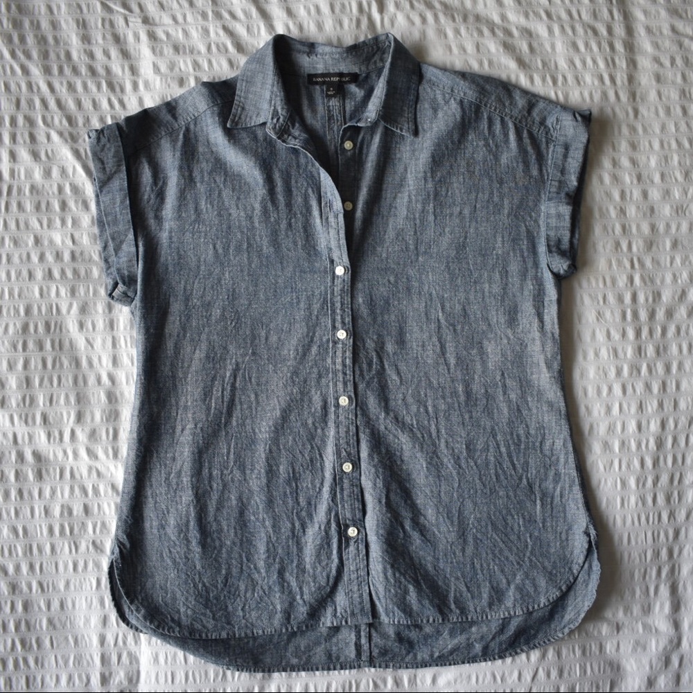 Banana Republic Button Up Shirt